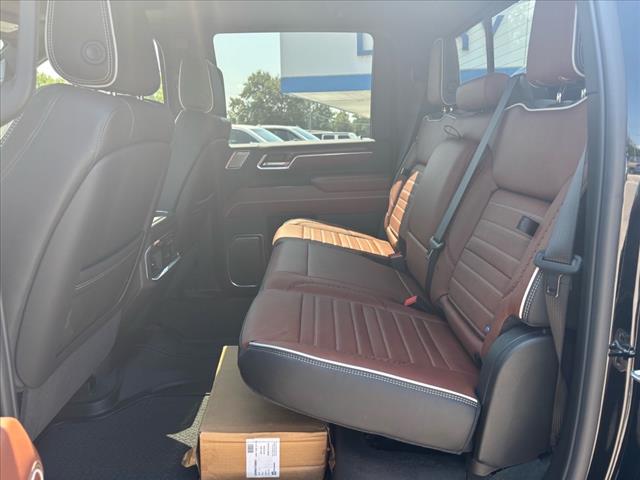 2025 GMC Sierra 3500HD Denali Ultimate