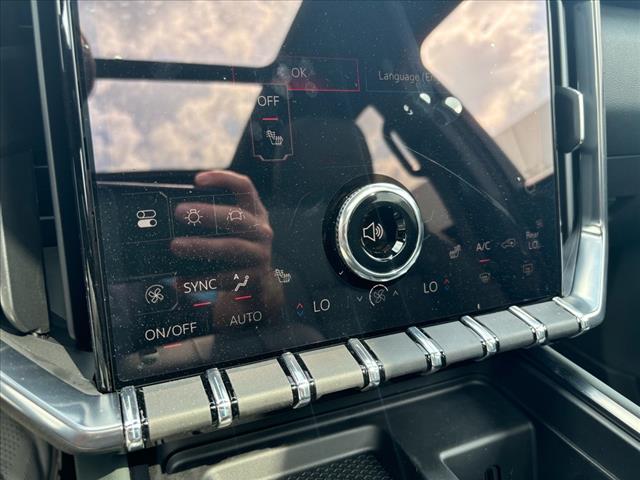 2025 GMC Acadia AT4