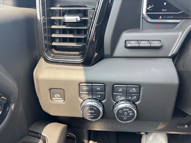 2025 GMC Sierra 2500HD AT4