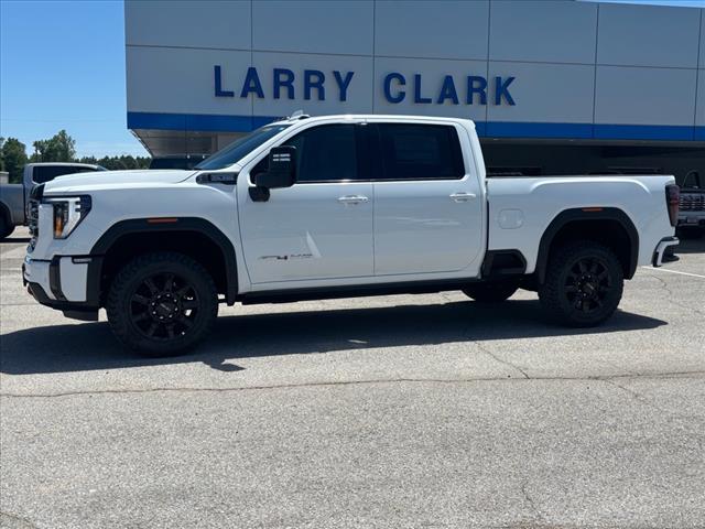 2025 GMC Sierra 2500HD AT4