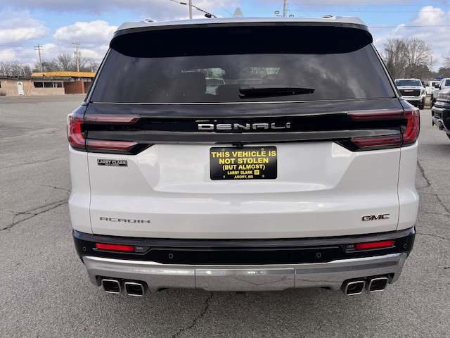 2025 GMC Acadia Denali