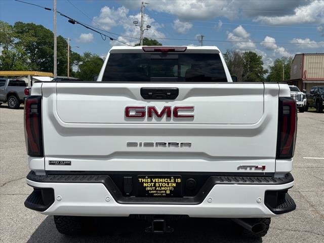 2025 GMC Sierra 2500HD AT4
