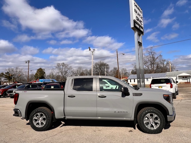 2025 GMC Sierra 1500 Pro