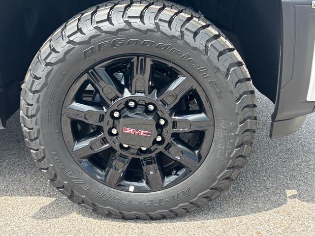 2025 GMC Sierra 2500HD AT4
