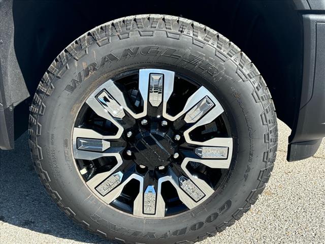 2025 GMC Sierra 2500HD Denali