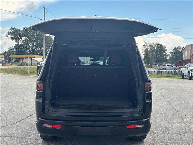 2024 Jeep Wagoneer Carbide