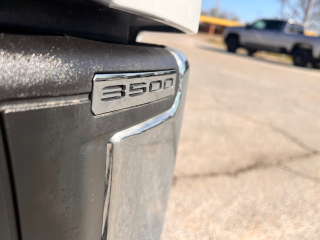 2024 GMC Sierra 3500HD CC Pro