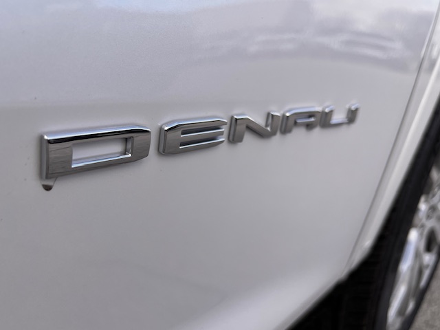 2025 GMC Acadia Denali