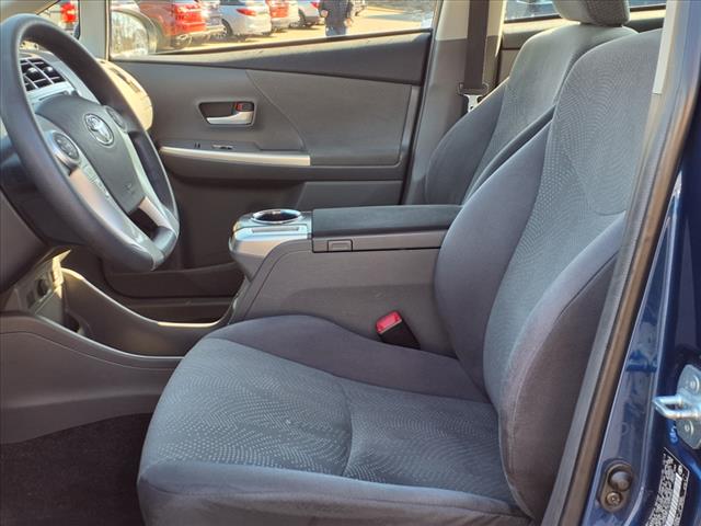 2014 Toyota Prius v TWO