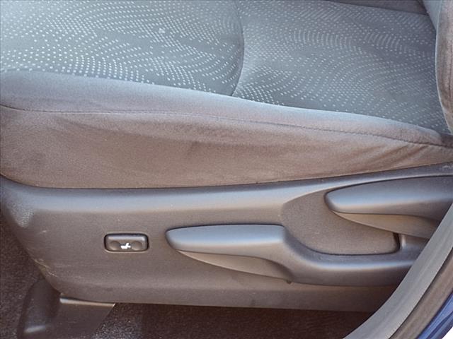 2014 Toyota Prius v TWO