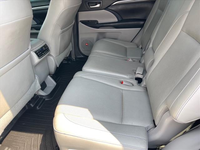 2017 Toyota Highlander Limited