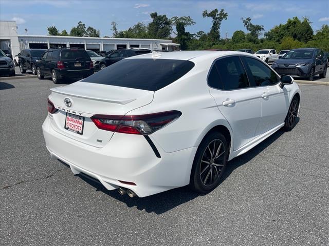 2022 Toyota Camry SE
