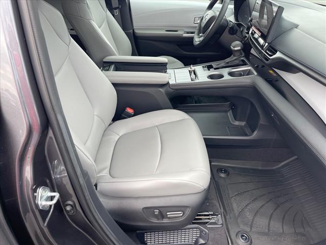 2025 Toyota Sienna XLE 7-Passenger