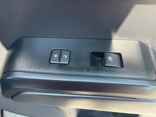 2022 Toyota Tacoma SR V6