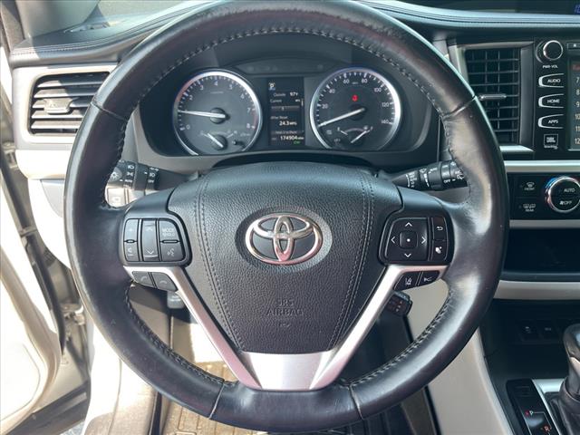 2017 Toyota Highlander Limited