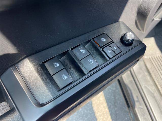 2022 Toyota Tacoma SR V6