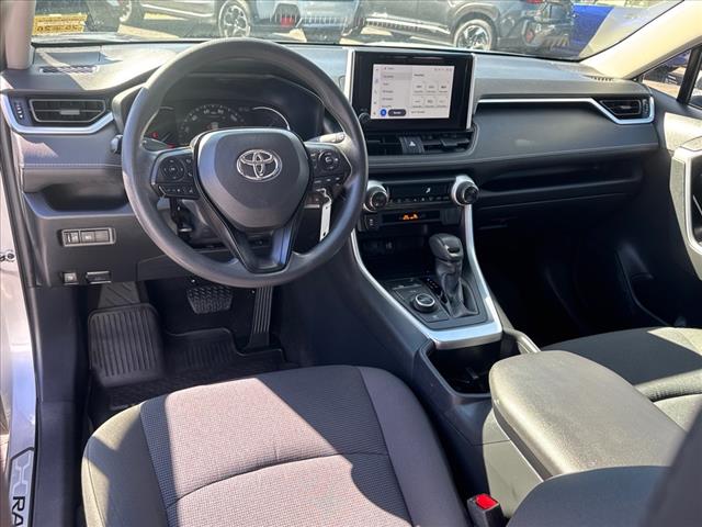 2023 Toyota RAV4 Hybrid LE