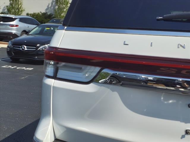 2023 Lincoln Navigator L RESERVE