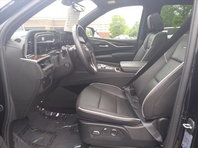 2024 Cadillac Escalade ESV Premium Luxury