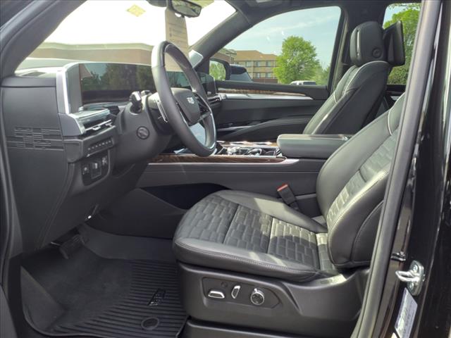 2025 Cadillac Escalade Sport Platinum