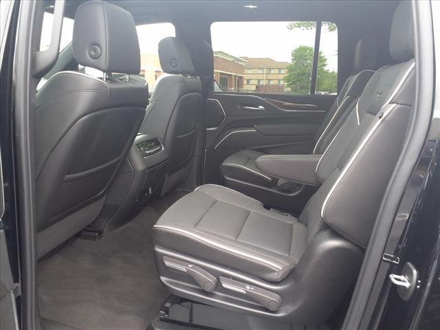2024 Cadillac Escalade ESV Premium Luxury