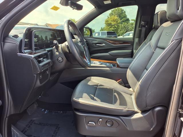 2022 Cadillac Escalade ESV Premium Luxury