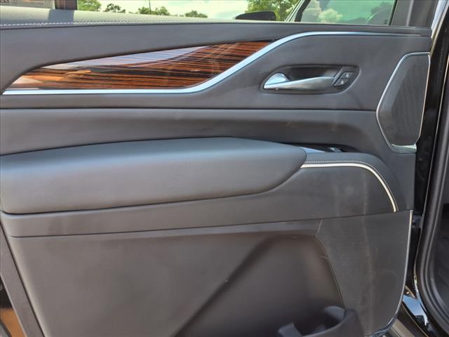 2022 Cadillac Escalade ESV Premium Luxury
