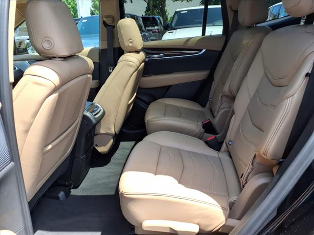 2025 Cadillac XT6 Sport