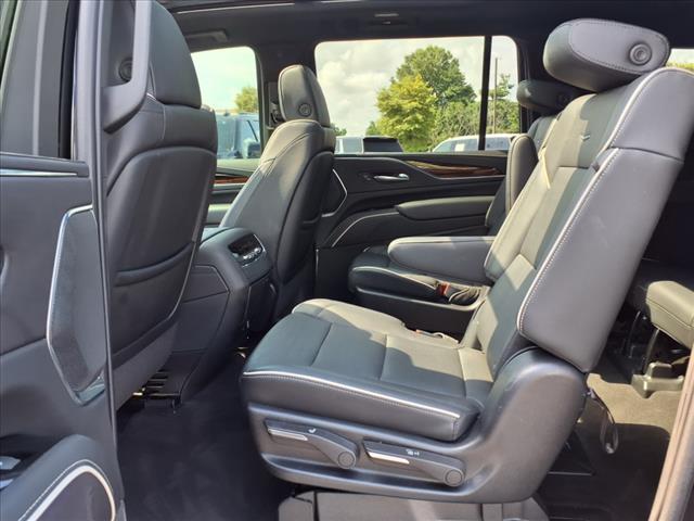 2022 Cadillac Escalade ESV Premium Luxury