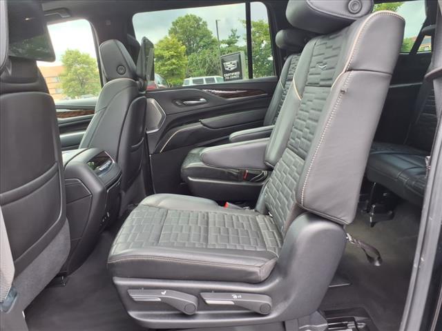 2021 Cadillac Escalade ESV Sport Platinum