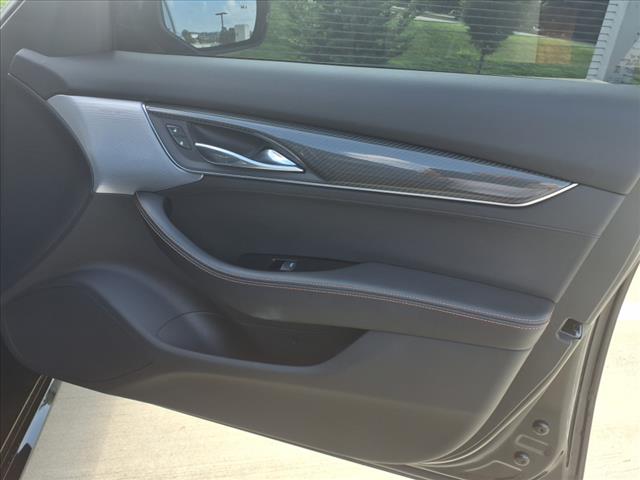 2022 Cadillac CT5-V Base