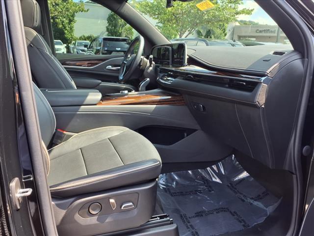 2022 Cadillac Escalade ESV Premium Luxury