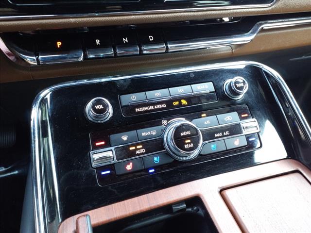 2023 Lincoln Navigator L RESERVE