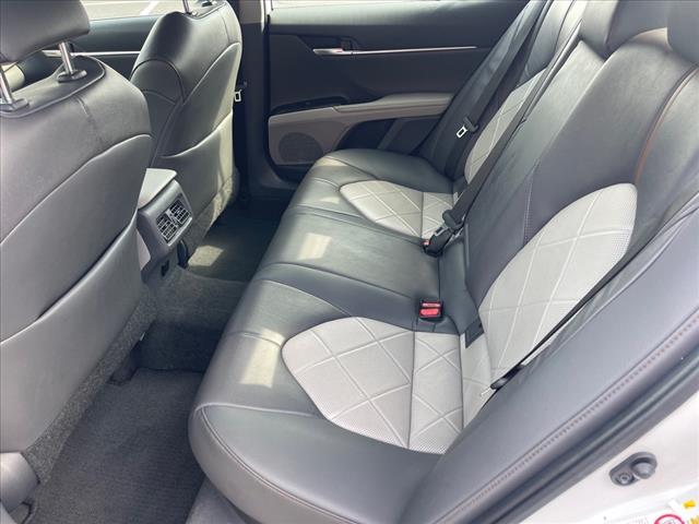 2019 Toyota Camry Hybrid XLE