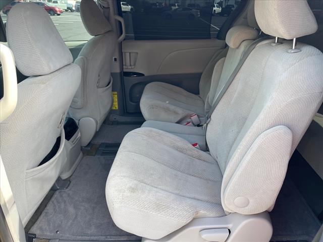 2014 Toyota Sienna L 7 Passenger
