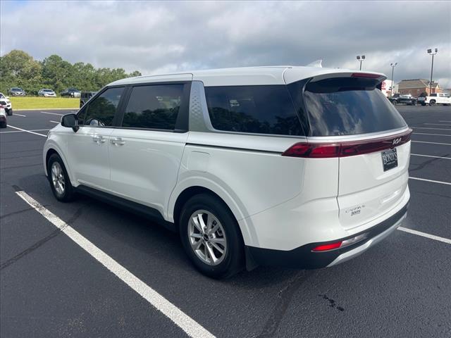 2024 Kia Carnival LX