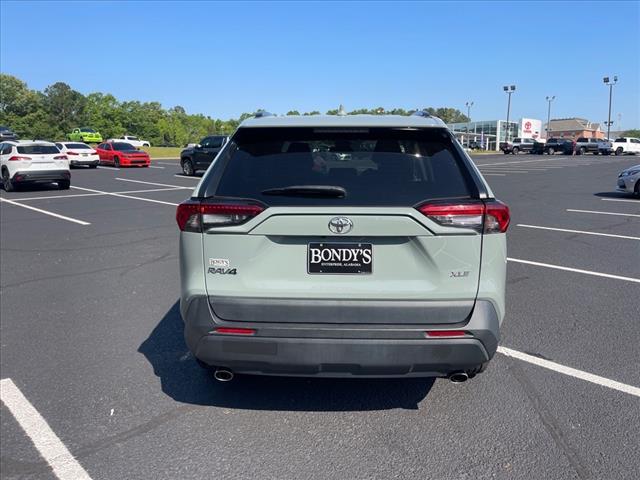 2022 Toyota RAV4 XLE