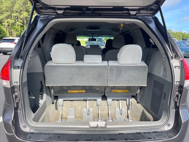 2014 Toyota Sienna L 7 Passenger