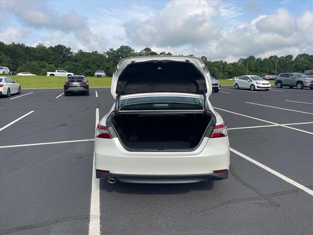 2019 Toyota Camry Hybrid XLE