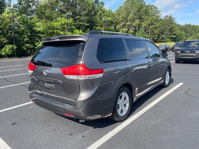 2014 Toyota Sienna L 7 Passenger