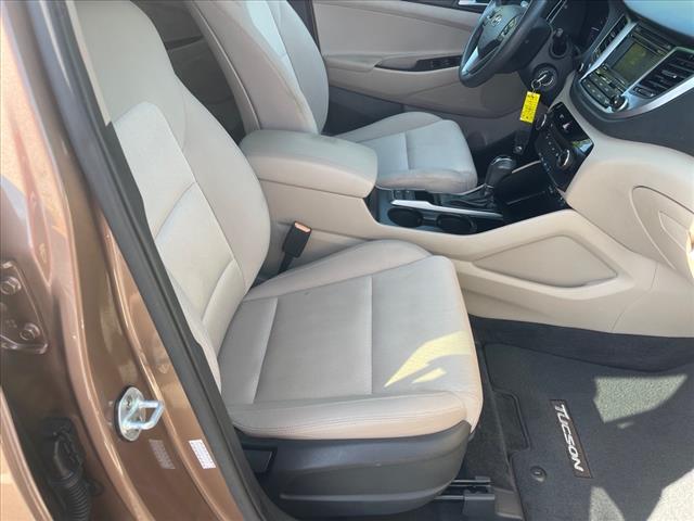 2016 Hyundai TUCSON SE