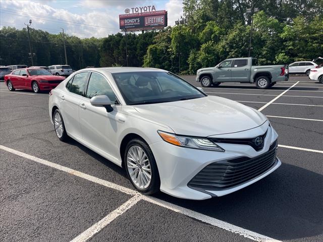 2019 Toyota Camry Hybrid XLE