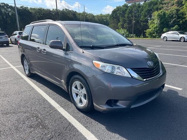 2014 Toyota Sienna L 7 Passenger