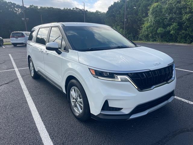 2024 Kia Carnival LX