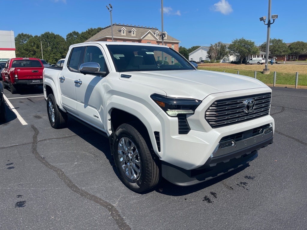 2025 Toyota Tacoma Limited HV