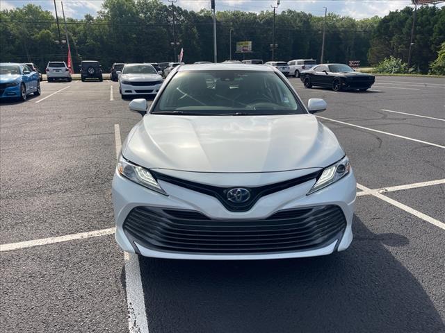 2019 Toyota Camry Hybrid XLE