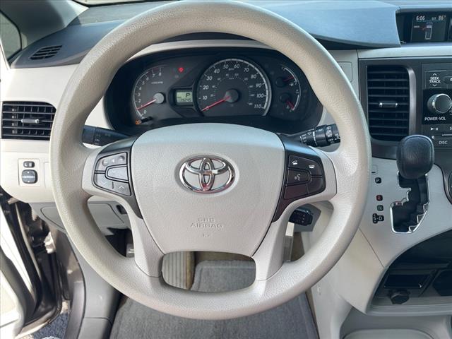 2014 Toyota Sienna L 7 Passenger