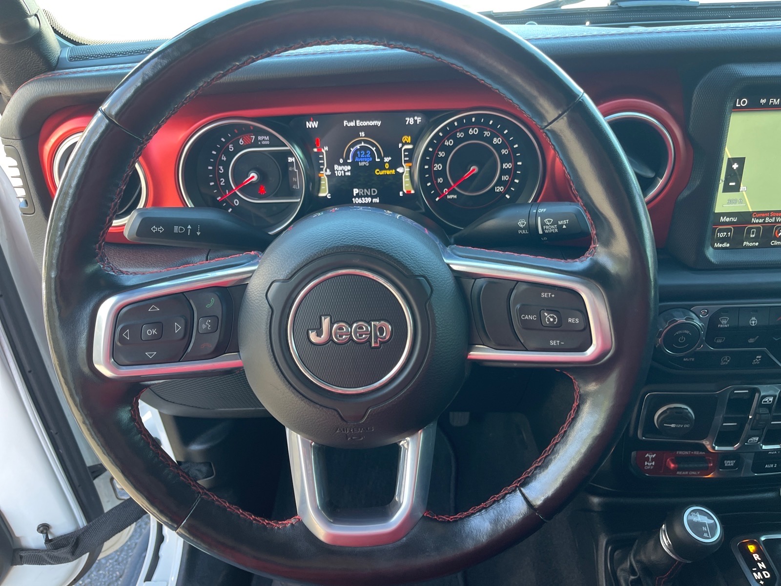 View vehicle photo 7