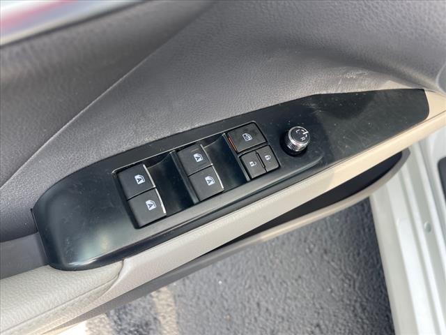 2019 Toyota Camry Hybrid XLE