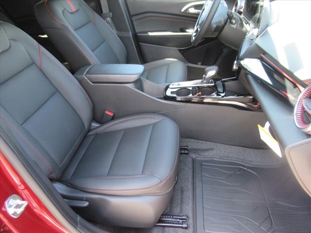 2025 Chevrolet Trax RS